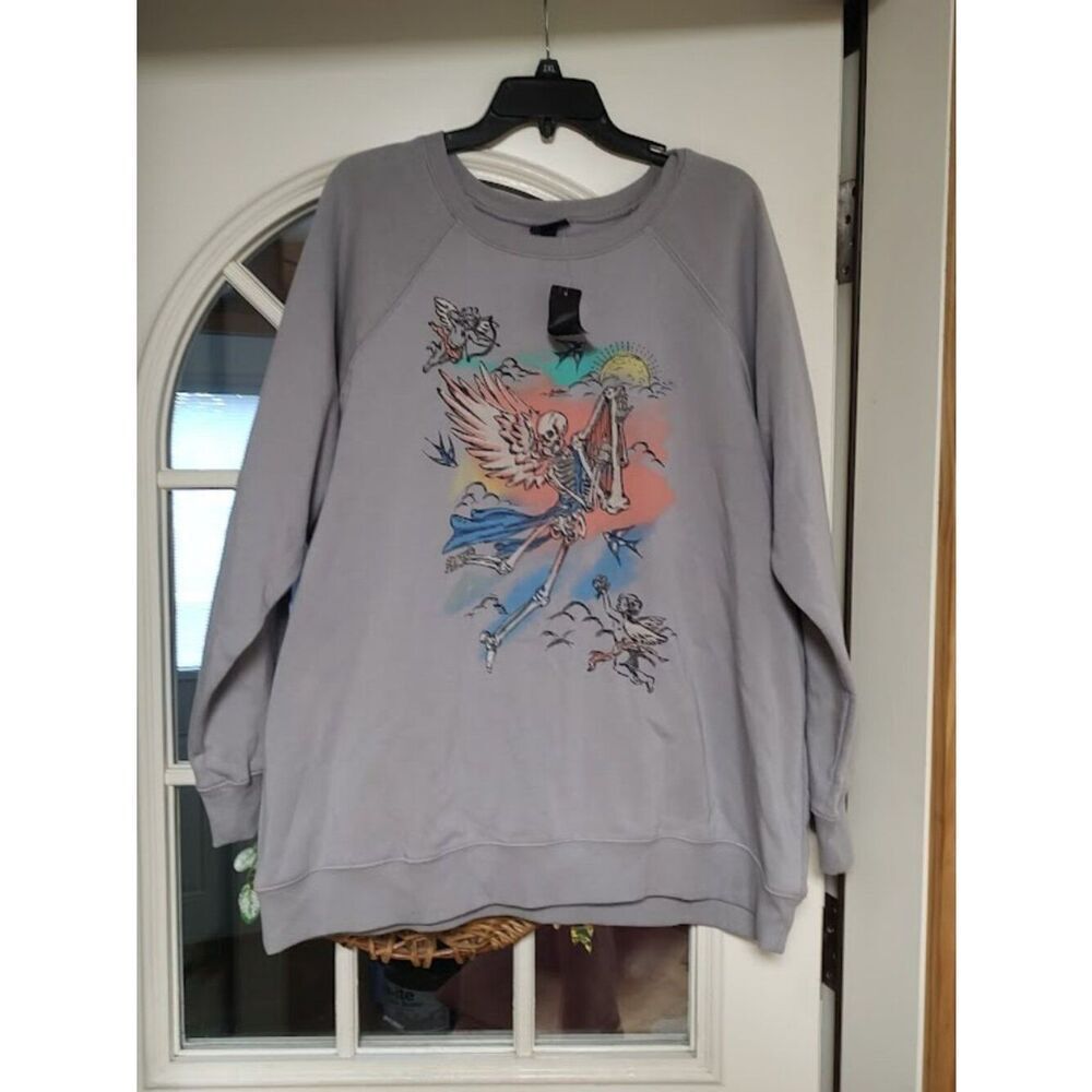 New Torrid Gray Skeleton Angel Classic Fit Sweatshirt Size awomen's 2X 18/20